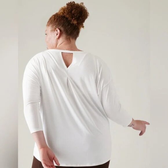 Athleta Tops - NEW Athleta 1X White Ease In Top 3/4 Sleeve Yoga Dance Wicking